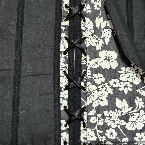 Adore Me Black and White Floral Hibiscus Lace Up Back Corset Top XL - Picture 8 of 10